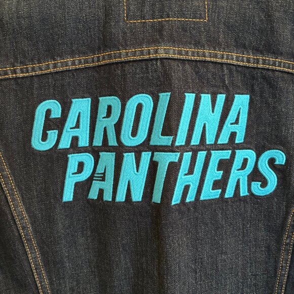 NWOT Levis NFL Carolina Panthers Denim Trucker Jacket Special Edition Size Small - Picture 4 of 13